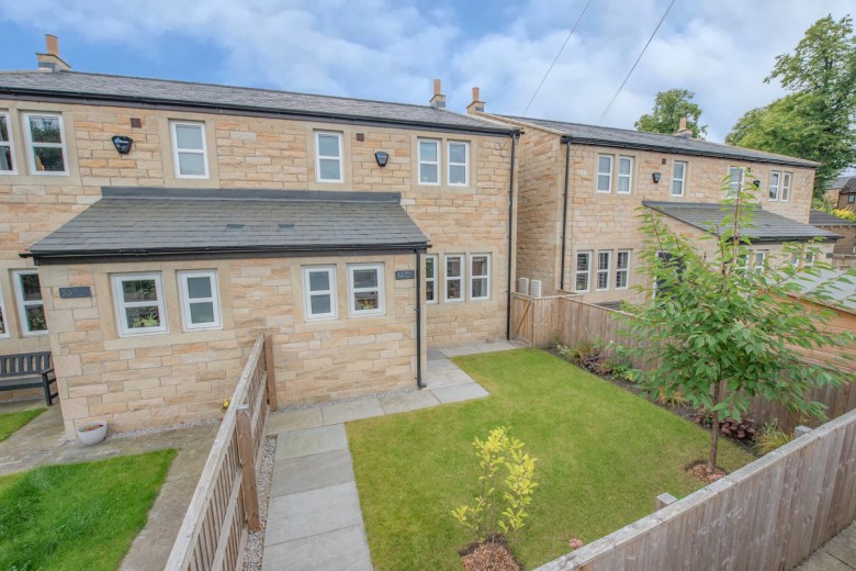 Click the photo for more details of Skipton Road, Steeton