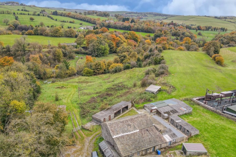 Click the photo for more details of Woodside Farm Barns, Cowling