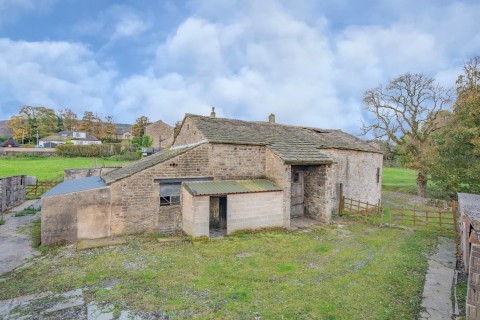 Click the photo for more details of Woodside Farm Barns, Cowling