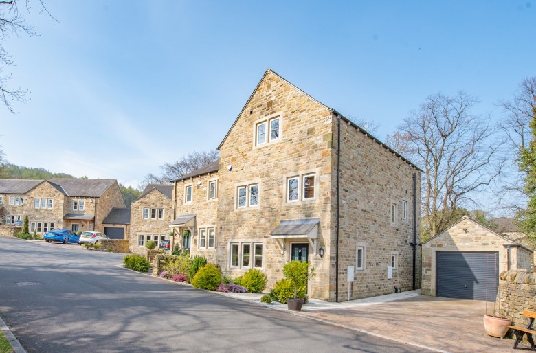 Click the photo for more details of Longfield Place, Steeton